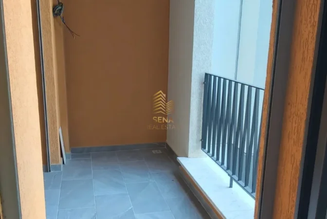 Tirane, jepet me qera ambjent biznesi Kati 3, 66 m² 550 € (Kompleksi Zirkon)