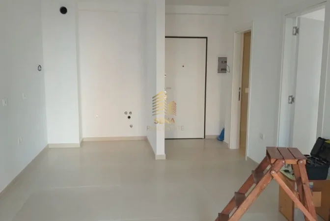 Tirane, jepet me qera ambjent biznesi Kati 3, 66 m² 550 € (Kompleksi Zirkon)