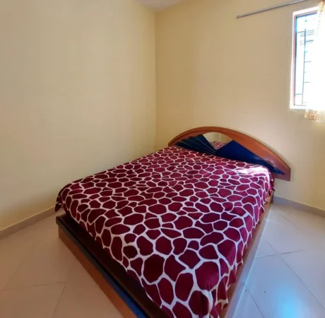 Tirane, jap me qera shtepi 1+1 Kati 1, 30 m² 300 € 