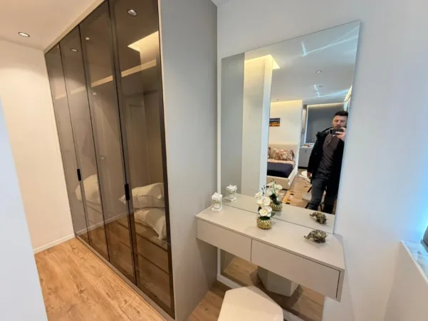 Tirane, shitet garsonier 1+1 Kati 2, 90 m² 240.000 € 