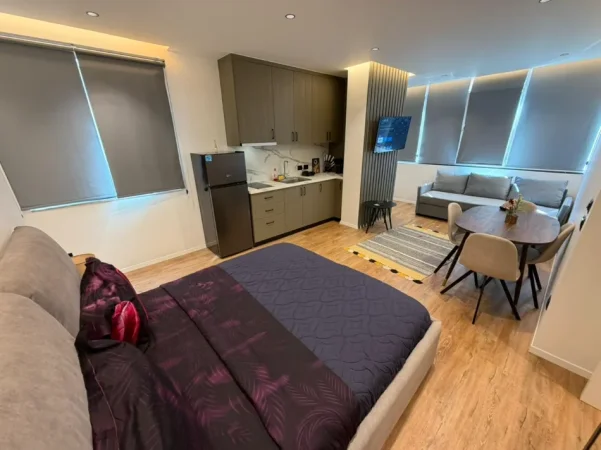 Tirane, shitet garsonier 1+1 Kati 2, 90 m² 240.000 € 