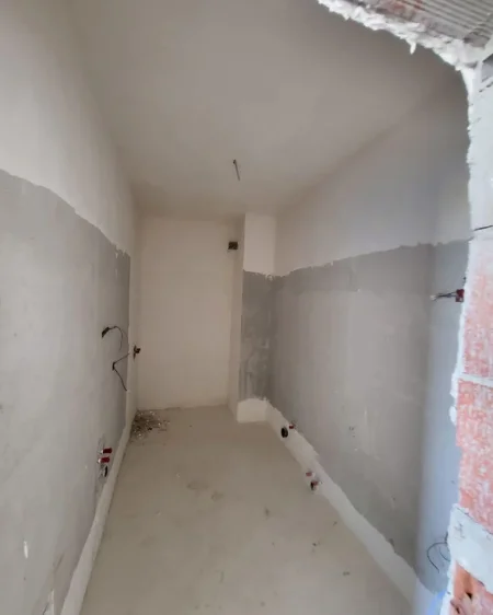 Tirane, shitet apartament 1+1 Kati 1, 116 m² 197.030 € (PASKUQAN)