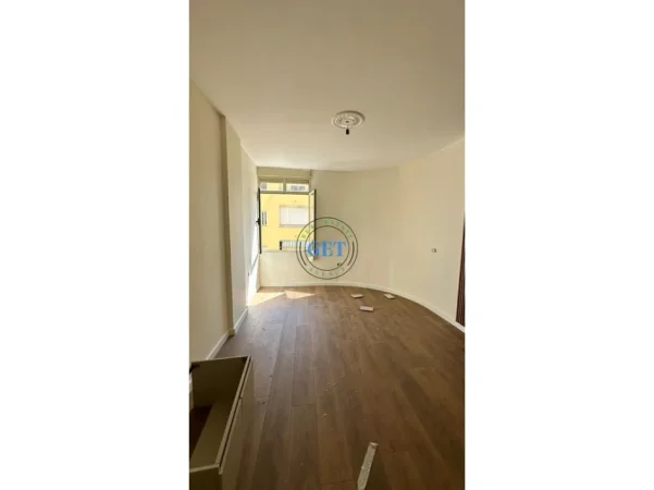 Durres, shitet apartament 1+1 Kati 4, 75 m² 297.000 € (Plazh)