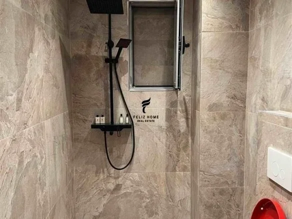 Tirane, jepet me qera apartament 2+1 Kati 2, 100 m² 700 € (PAZARI I RI)