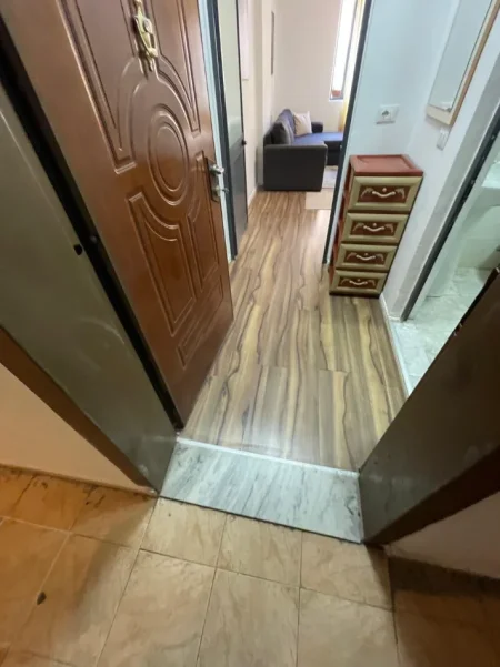 Tirane, shitet garsonier 1+1 Kati 2, 48 m² 99.000 € (Rruga Ndre Mjeda)