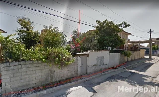 Lushnje, shes truall , 400 m² 85.000 € (Rruga Spiro Moisiu, prane qendres sanitare Lushnje)
