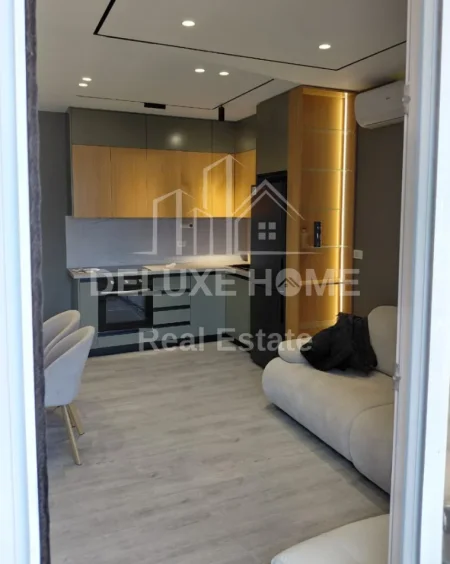 Tirane, jap me qera apartament 2+1+Ballkon Kati 7, 100 m² 750 € 