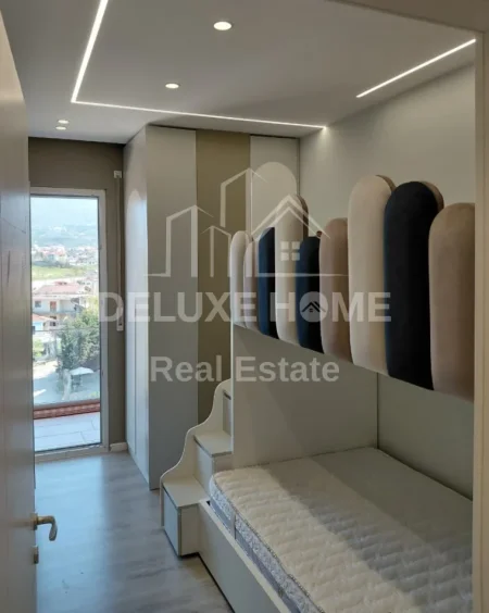 Tirane, jap me qera apartament 2+1+Ballkon Kati 7, 100 m² 750 € 