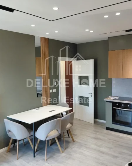 Tirane, jap me qera apartament 2+1+Ballkon Kati 7, 100 m² 750 € 