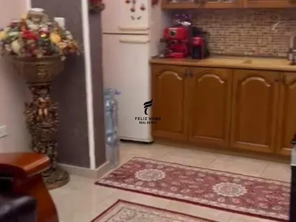 Tirane, jepet me qera apartament 2+1 Kati 2, 67 m² 700 € (ISH EKSPOZITA)