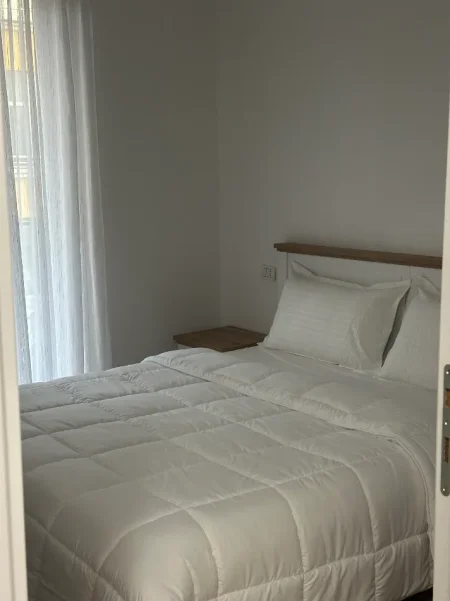 Tirane, jepet me qera nga Pronari, pa-komision apartament 1+1+Ballkon Kati 1, 65 m² 500 € 