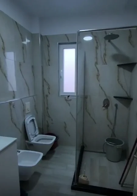 Tirane, shitet apartament 2+1 Kati 3, 105 m² 210.000 € (ISH PARKU)