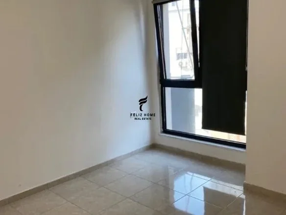 Tirane, jepet me qera zyre Kati 2, 85 m² 800 € (PAZARI I RI)