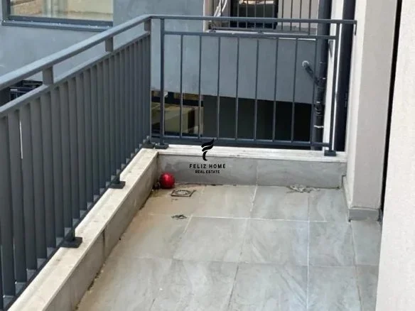 Tirane, jepet me qera zyre Kati 2, 85 m² 800 € (PAZARI I RI)