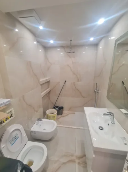 Tirane, shitet apartament 1+1 Kati 2, 62 m² (Rruga e Kavajes)