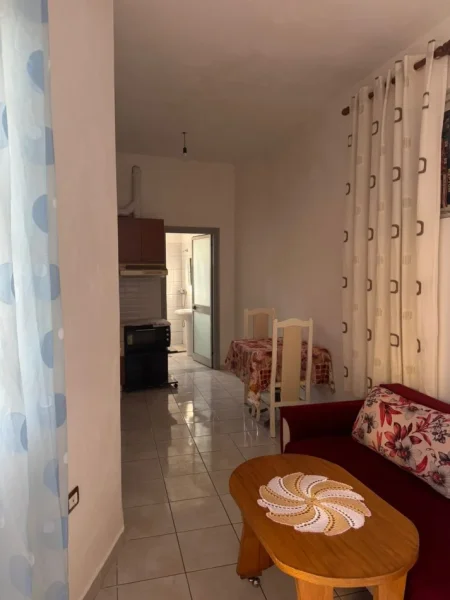 Tirane, jepet me qera apartament 1+1 Kati 1, 55 m² 280 € (Siri Kodra)