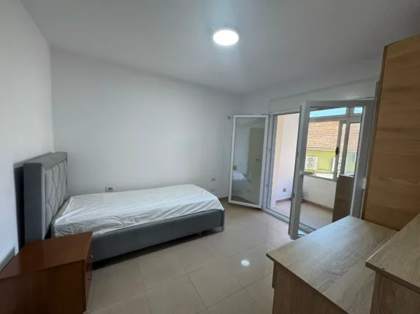 APARTAMENT 2+1 ME QIRA  600 € (VASIL SHANTO)