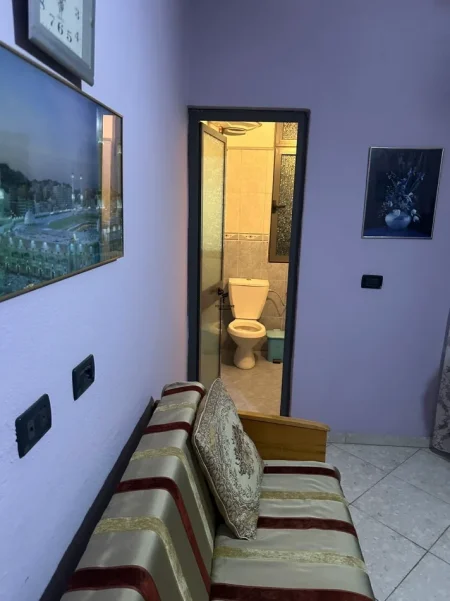 Tirane, shitet apartament 2+1 Kati 5, 136 m² 198.000 € (XHAMLLIKU)