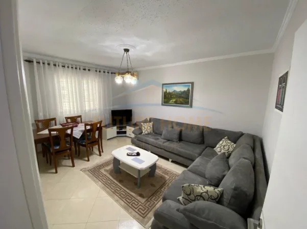 shitet apartament 1+1+Ballkon Kati 4, 59 m² 130.000 € (ISH PARKU)