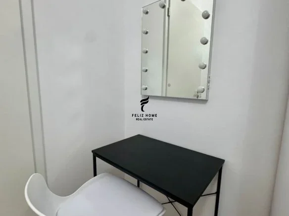 Tirane, jepet me qera apartament 1+1 Kati 6, 60 m² 400 € (ALI DEMI)