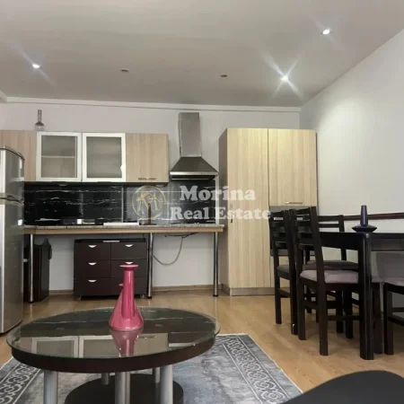 Tirane, jepet me qera shtepi 2+1 Kati 1, 90 m² 400 € (Kompleksi Malajziani)