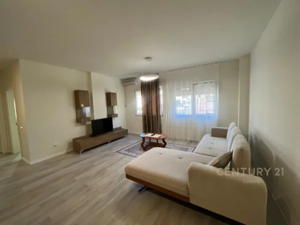 Tirane, jepet me qera apartament 2+1 Kati 2, 93 m² 700 € 