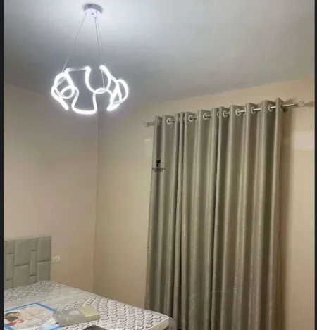 Tirane, jepet me qera apartament 2+1 Kati 2, 110 m² 550 € (FRESKU)