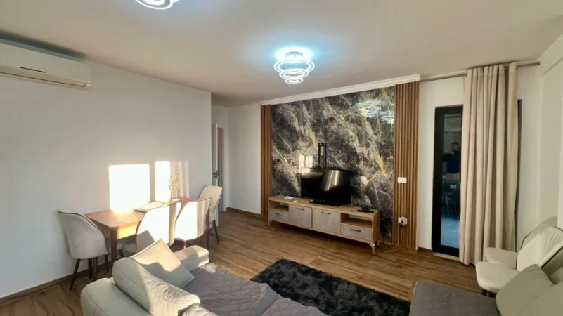 🏠Jepet me Qera: 1+1 +1 Post Parkimi 📍5 Maj (Te Rrethrrotullimi) - Pallat.V 2026 - 500€ - K.4 - 80m² - (E Pa Banuar 100% e re)🔥☄️