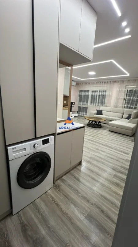 Tirane, shitet apartament 1+1+Ballkon Kati 1, 92 m² 194.123 € 