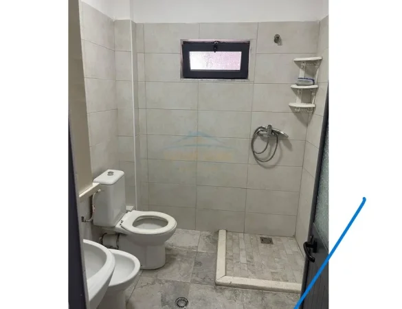 Tirane, shitet garsonier 1+1+Ballkon Kati 2, 48 m² 99.000 € (Rruga Frosina Plaku)