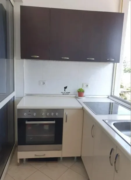 Tirane, shitet garsonier Kati 1, 22 m² 80.000 € (21 DHJETORI)