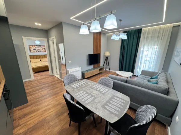 Tirane, jepet me qera apartament 1+1 Kati 5, 700 € 