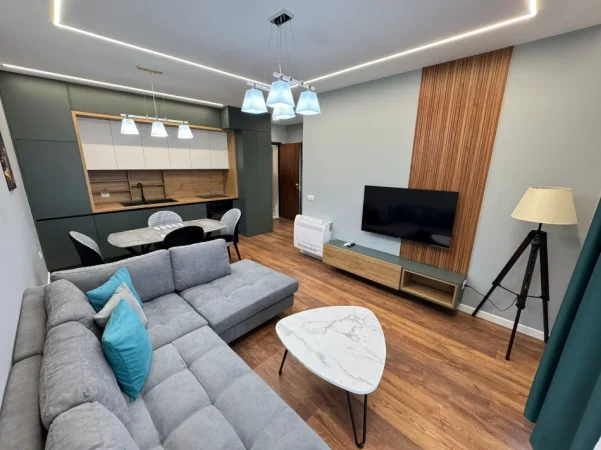 Tirane, jepet me qera apartament 1+1 Kati 5, 700 € 
