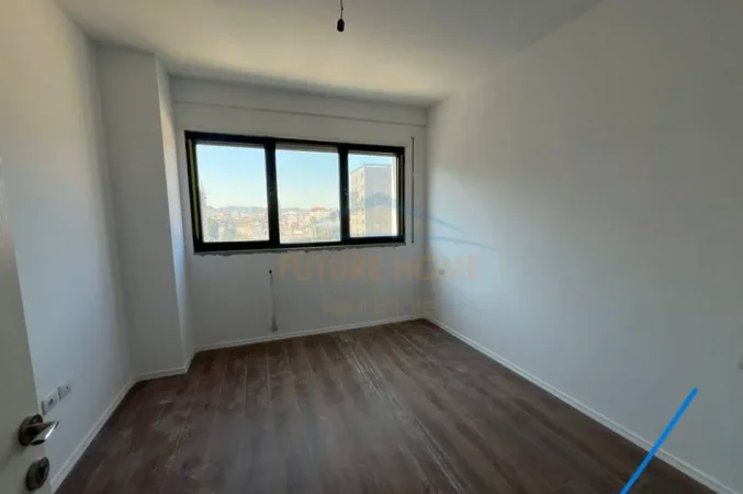 Tirane, shitet apartament 2+1+2+Ballkon Kati 4, 108 m² 243.900 € (Rruga Sadik Petrela, ASL 2)