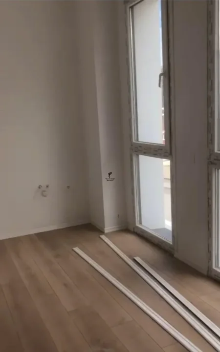 Tirane, jepet me qera apartament 1+1 Kati 4, 60 m² 600 € (STACIONI TRENIT)