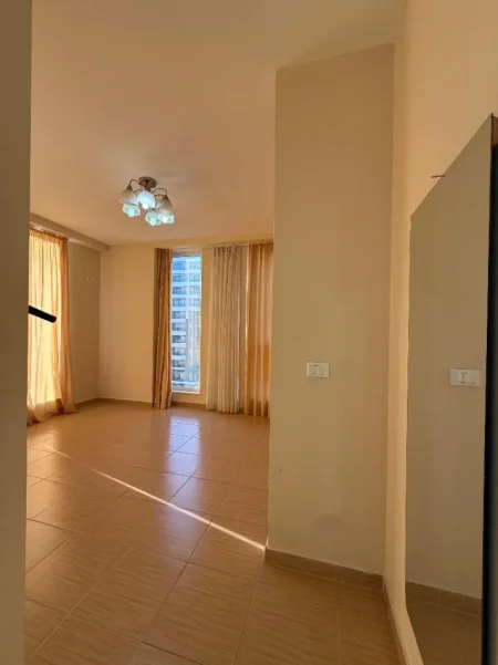 Tirane, jepet me qera 2+1 Kati 4, 120 m² •50.000 Leke pjeserisht i mobiluar  •60.000 Leke i mobiluar (BULEVARDI I RI)