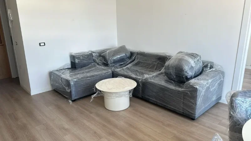 Tirane, jepet me qera apartament 1+1 Kati 3, 73 m² 600 € (Bulevardi i Ri)