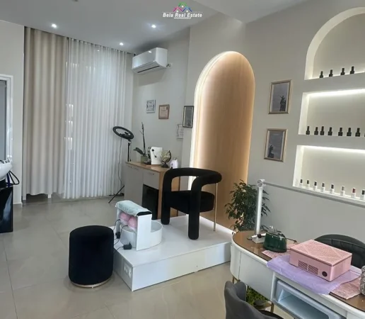 Tirane, jepet me qera ambjent biznesi Kati 0, 45 m² 1250 € (rruga kavajes)