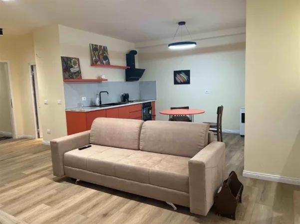 Tirane, jepet me qera apartament 2+1 Kati 2, 100 m² 700 € (PAZARI I RI)