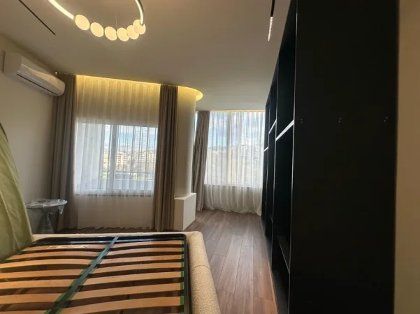 Tirane, jepet me qera apartament 2+1 Kati 8, 110 m² 1.200 € (KOPESHTI BOTANIK)
