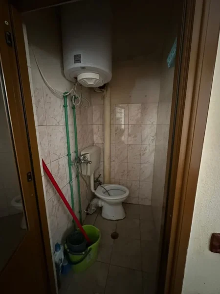 Tirane, jepet me qera apartament 1+1 Kati 1, 45 m² 250 € (Siri Kodra)