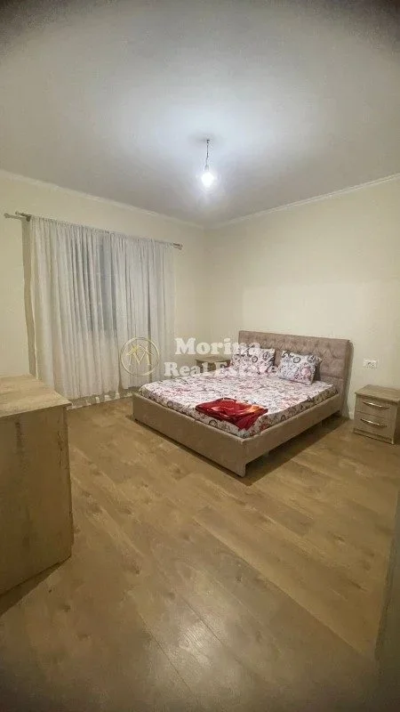 Tirane, jepet me qera apartament 2+1 Kati 1, 120 m² 1.000 € (Private Baldushk)