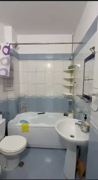Jepet me qera apartament 2+1+Ballkon, Kati 4, 500 €, Rruga 4 Deshmoret, Selvia, Rruga e Dibres