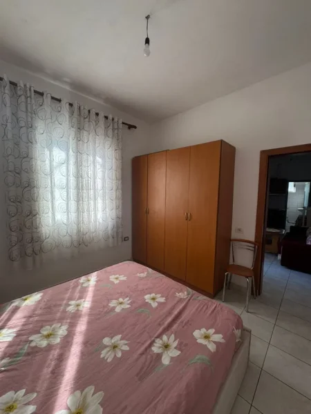 Tirane, jepet me qera apartament 1+1 Kati 1, 55 m² 280 € (Siri Kodra)