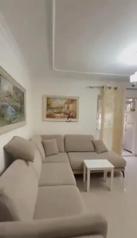 Tirane, jepet me qera apartament 3+1 Kati 2, 110 m² 800 € (PAZARI I RI)