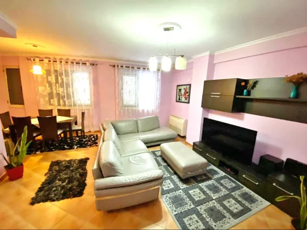 Jepet me qera apartament 2+1+Ballkon, Kati 2, 600 € ne DON BOSKO