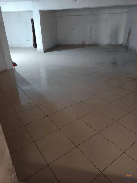 Tirane, shitet ambjent biznesi Kati 1, 1.000 m² 1.600.000 € 