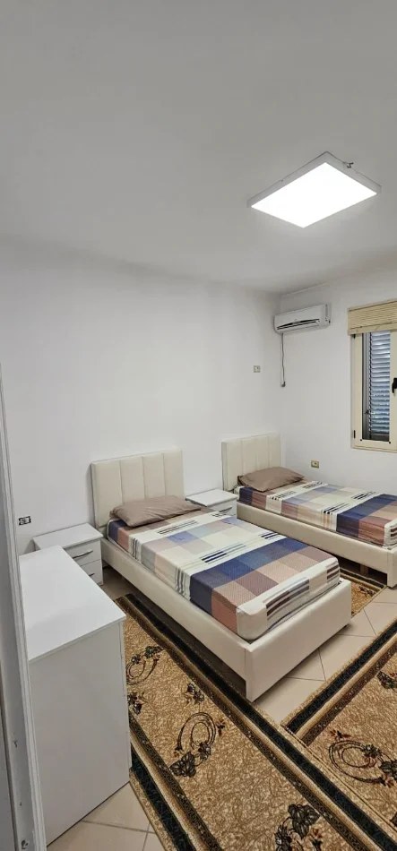 Tirane, jepet me qera shtepi 2+1 Kati 2, 75 m² 450 € (Vilat Amerikane)