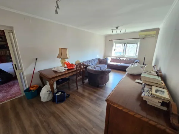 Tirane, shes apartament 2+1 Kati 5, 110 m² 206.000 € (Rruga e Kavajes)