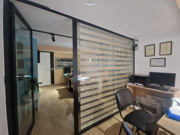 Tirane, shes zyre Kati 0, 41 m² 105.000 € (ish ekspozita)
